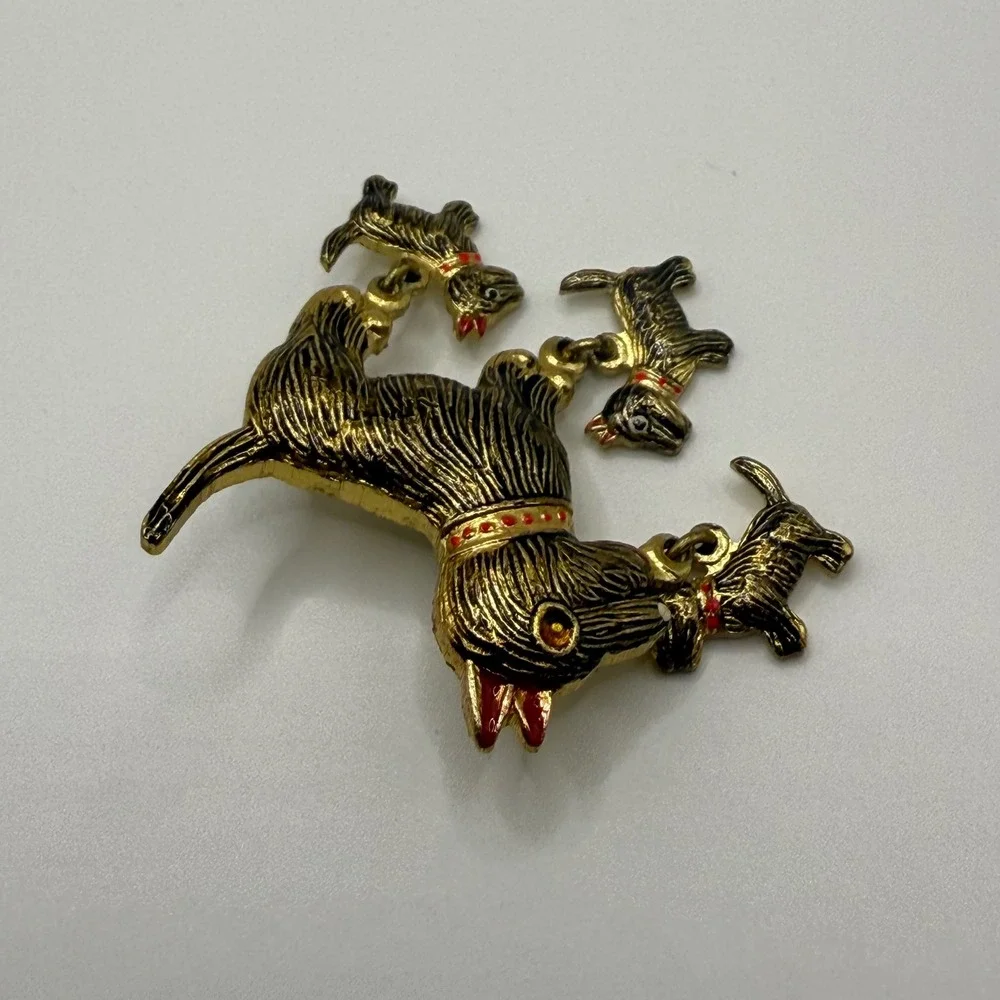 Vintage Gold Tone Scottie Dog Mother and Puppies Dangle Brooch Pin Korea